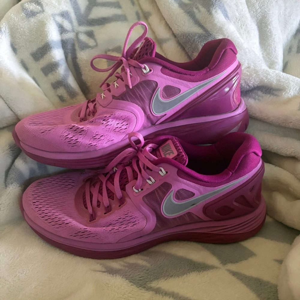 women’s size 11 nikes